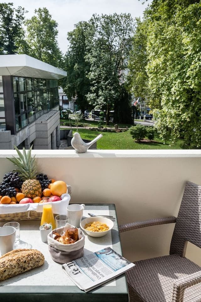 Grand Apartment, Balcony