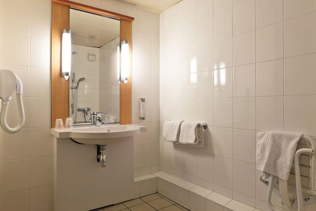 Double Room, Accessible, Non Smoking (Disability)