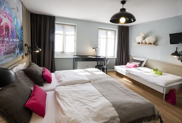 Comfort Triple Room