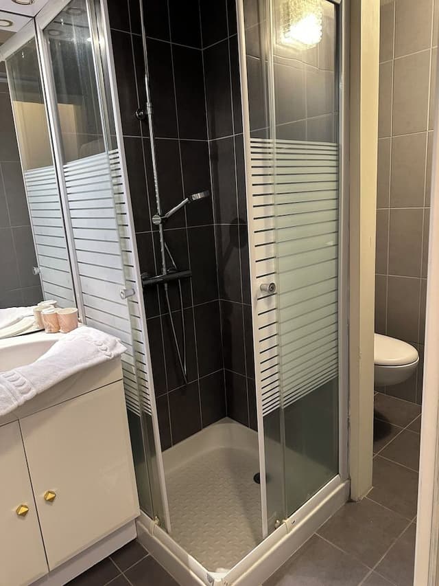Standard Double Room, 1 Queen Bed