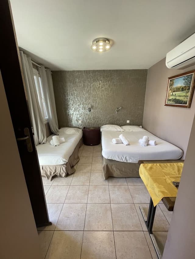 Comfort Studio, Multiple Beds, Non Smoking