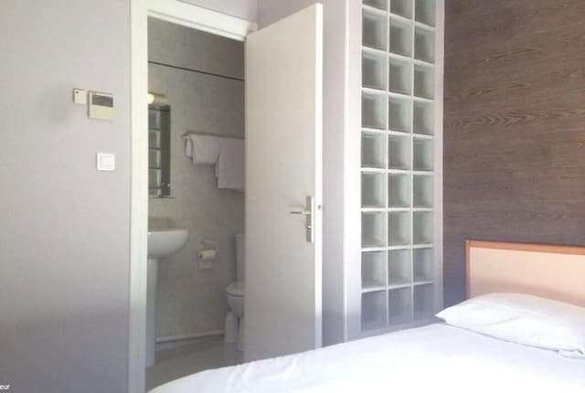 Classic Twin Room, 2 Twin Beds, Non Smoking, City View