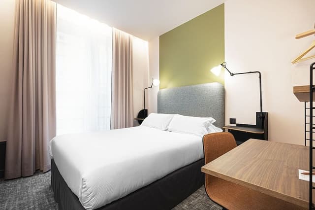 Double Room Act 3