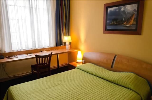 Standard Double Room (Room Service)