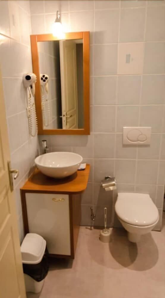 Standard Double Room (Room Service)