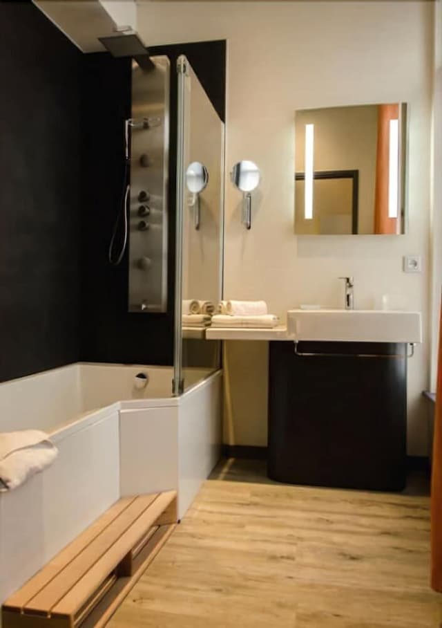 Executive Double Room (Room Service)