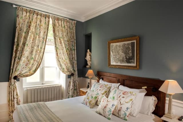 Suite - Private House