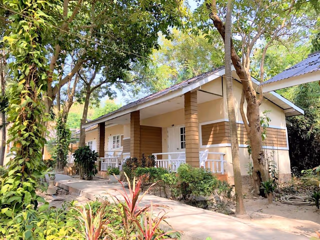 Deluxe Double Cottage