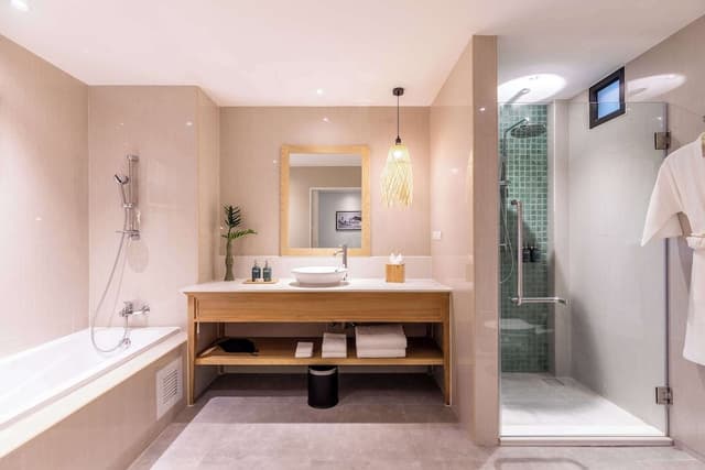 Deluxe Suite, Multiple Beds