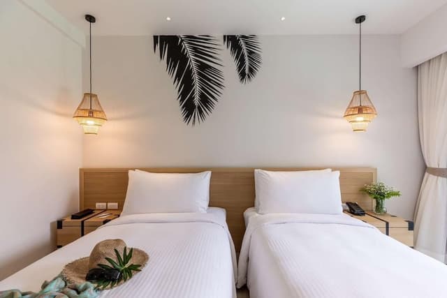 Deluxe Twin Room, Pool Access