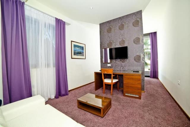 Classic Quadruple Room