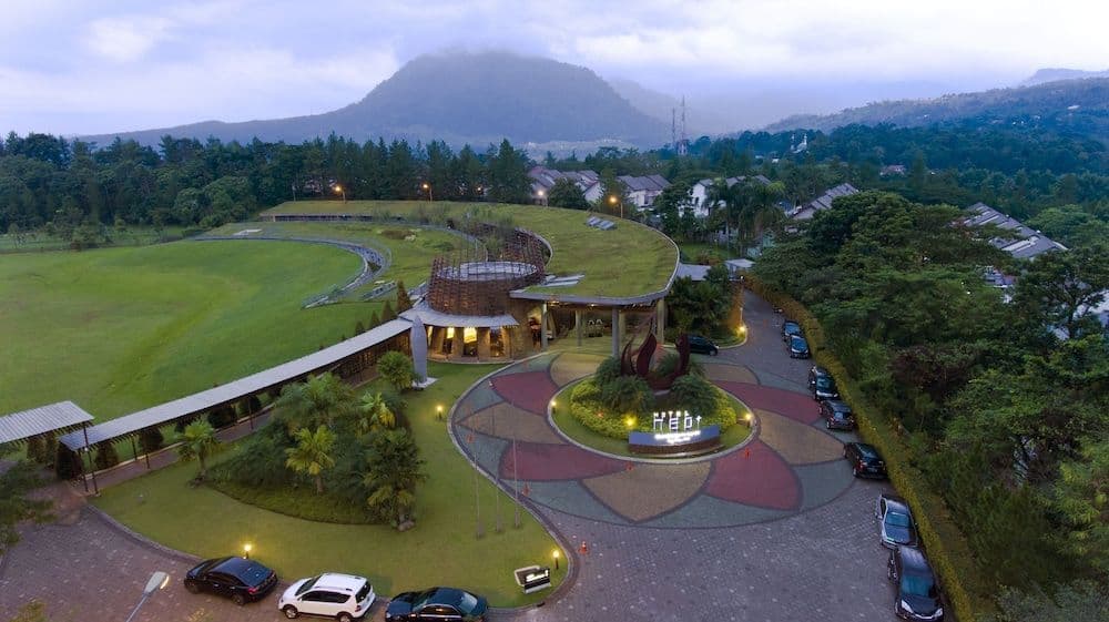 NEO+ GREEN SAVANA - SENTUL CITY