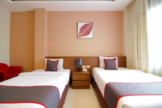 Deluxe Twin Room