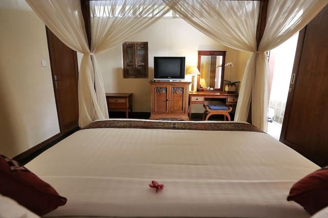Cottage Room
