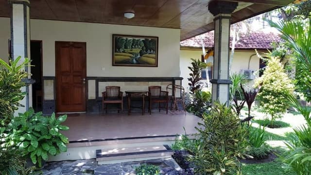 Deluxe Garden