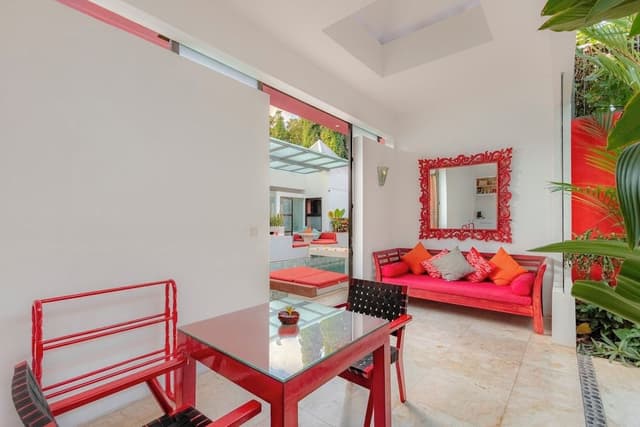 Ginger Suite Poolside 1