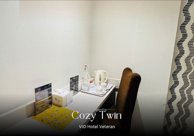 Cozy Room Only
