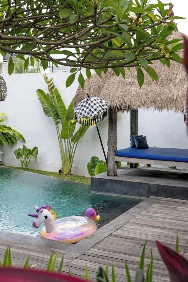 Jabunami Villa 7 bedroom private retreat in Bali