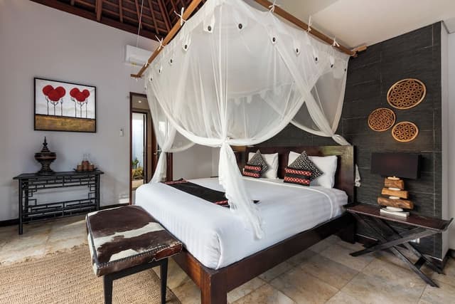 3 Bedroom Private Pool Villa Tomok