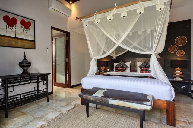 Jabunami Villa 7 bedroom private retreat in Bali