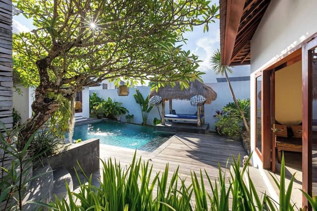 Jabunami Villa 7 bedroom private retreat in Bali