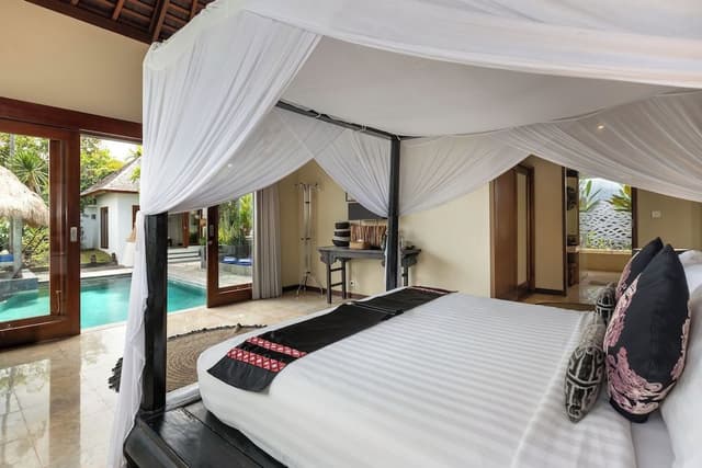 Jabunami Villa 7 bedroom private retreat in Bali