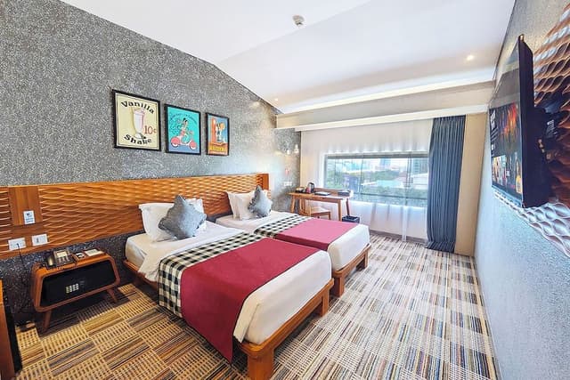 Deluxe Twin Room