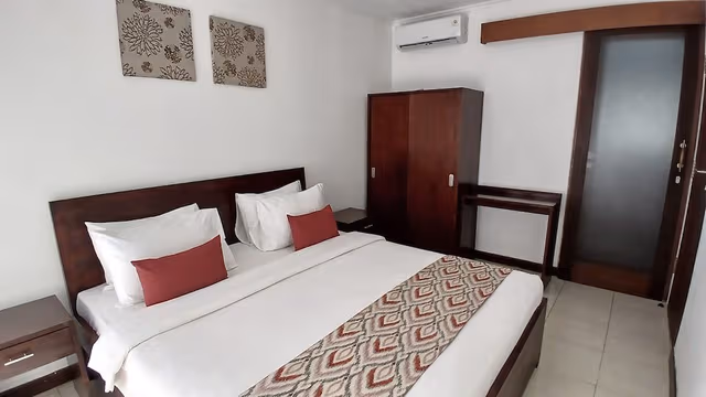 Room, 2 Bedrooms