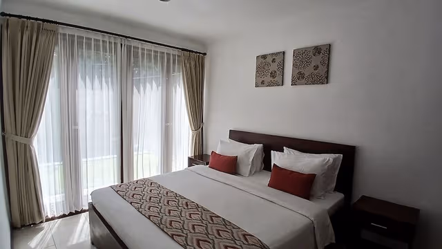 Room, 2 Bedrooms