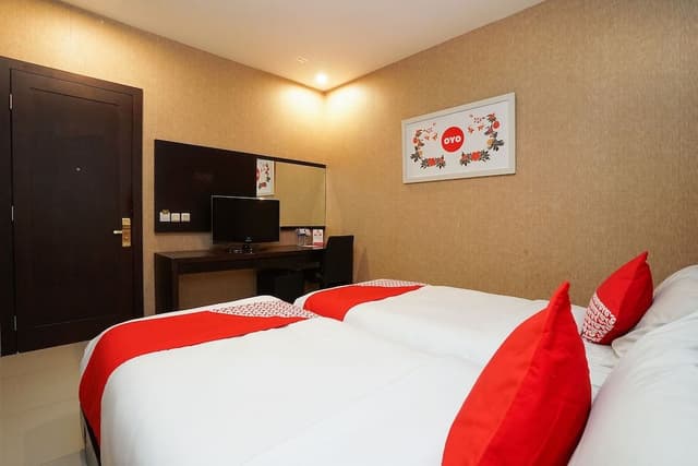 Standard Twin Room