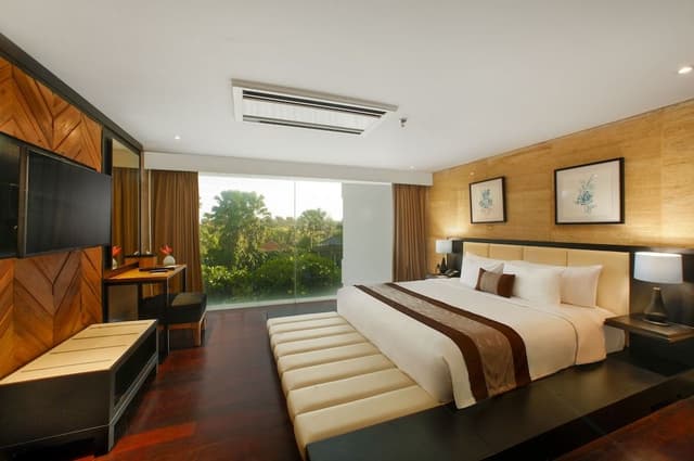 Devin Suite Room