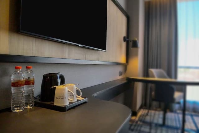 Superior Room, 1 Queen Bed, City View