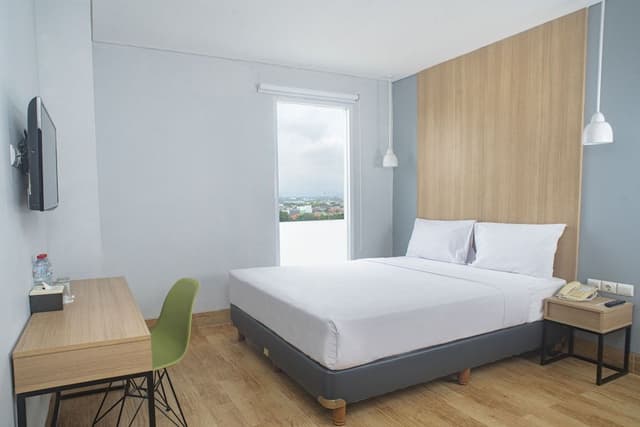 Superior Double Room, 1 Queen Bed, Non Smoking, City View