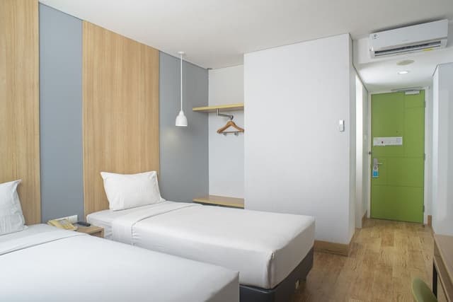 Superior Twin Room, 2 Twin Beds, Non Smoking, City View