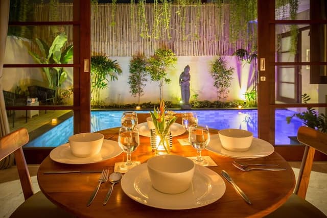 Two - Bedroom Villa with Private Pool and 6 mins walk to the beach