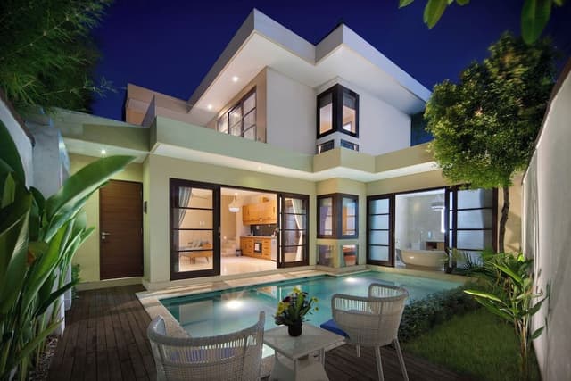 Two - Bedroom Villa with Private Pool and 6 mins walk to the beach