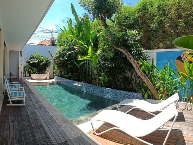 Two - Bedroom Villa with Private Pool and 6 mins walk to the beach