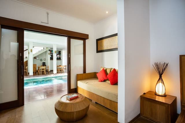 Deluxe Room, Pool Access