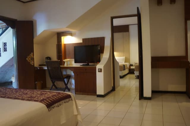 Family Room, 2 Bedrooms, Connecting Rooms