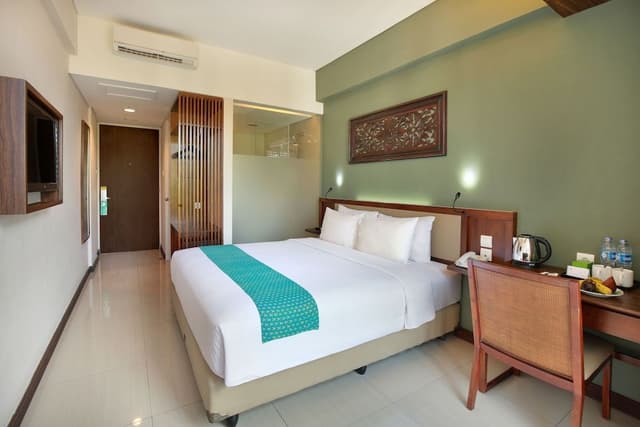 Deluxe Room, Pool Access