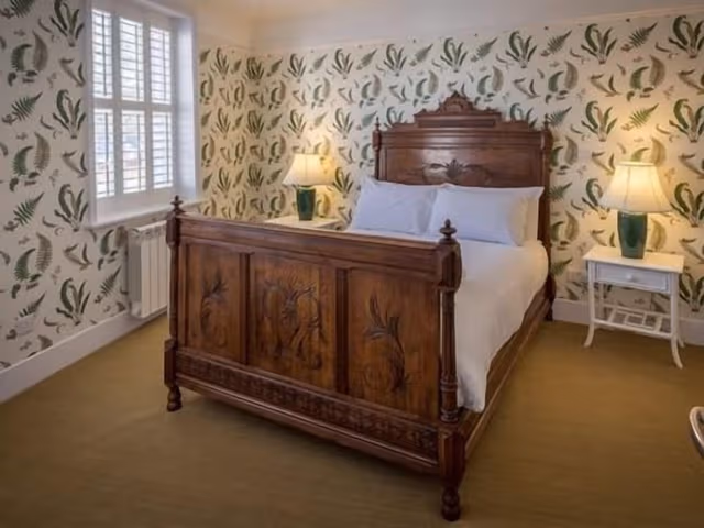 Superior Apartment, Ensuite (Immaculate 1 Bed Flat)