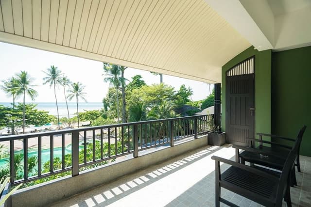 Deluxe Room, 1 King Bed, Ocean View