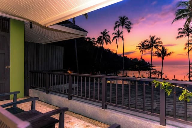 Deluxe Room, 1 King Bed, Ocean View