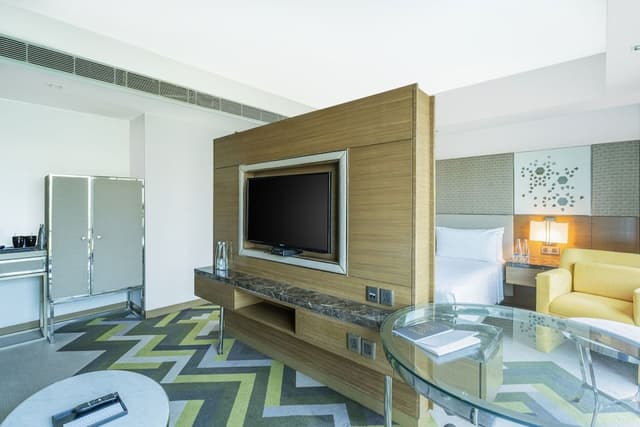 Junior Suite, 1 King Bed
