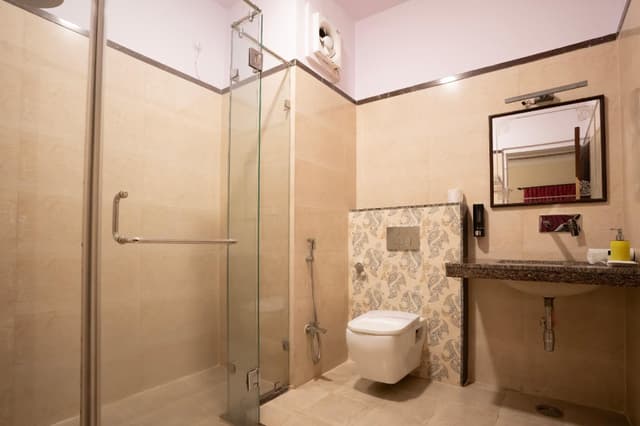 Super Deluxe Air Conditioining Room