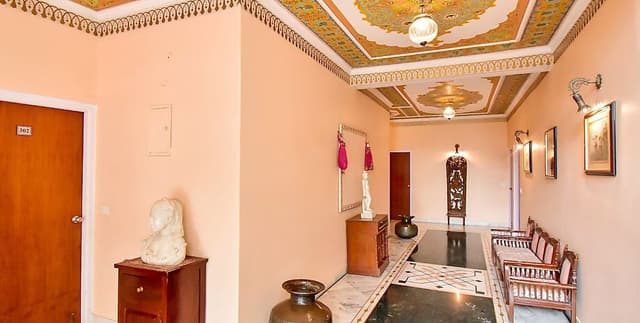 Studio Room