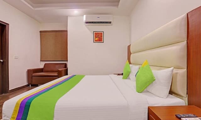 Deluxe Double or Twin Room