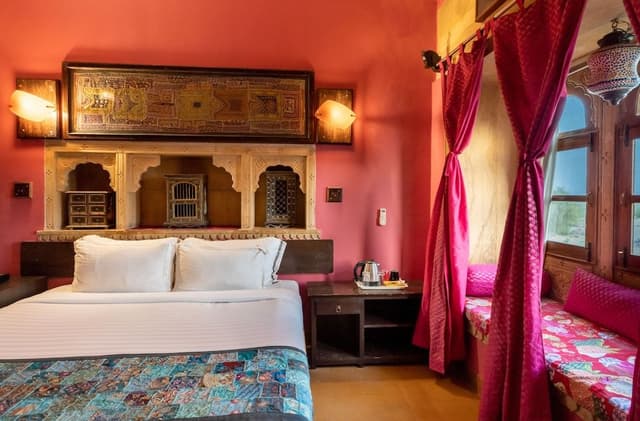 DELUXE ROOMS (ON 1ST AND 2ND FLOOR)