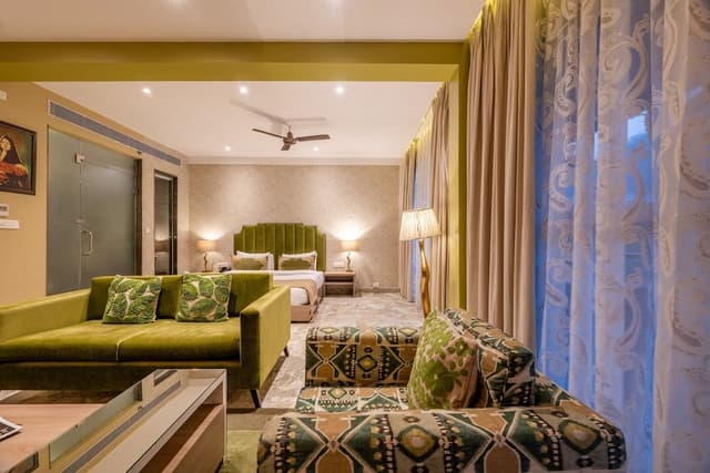 Executive Studio Suite