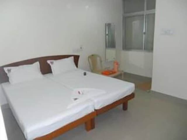 Executive Room ( A/C )